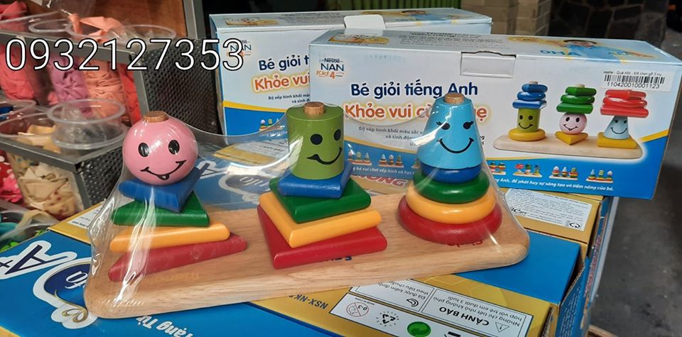 BỘ XẾP HÌNH 3 TRỤ hàng quà tặng từ NESTLÉ BỘ XẾP HÌNH 3 TRỤ hàng quà tặng từ NESTLÉ