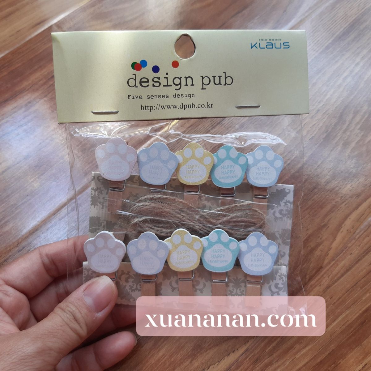 Set 10 kẹp gỗ dây treo mẫu Dấu chân chó con Set 10 kẹp gỗ dây treo mẫu Dấu chân chó con