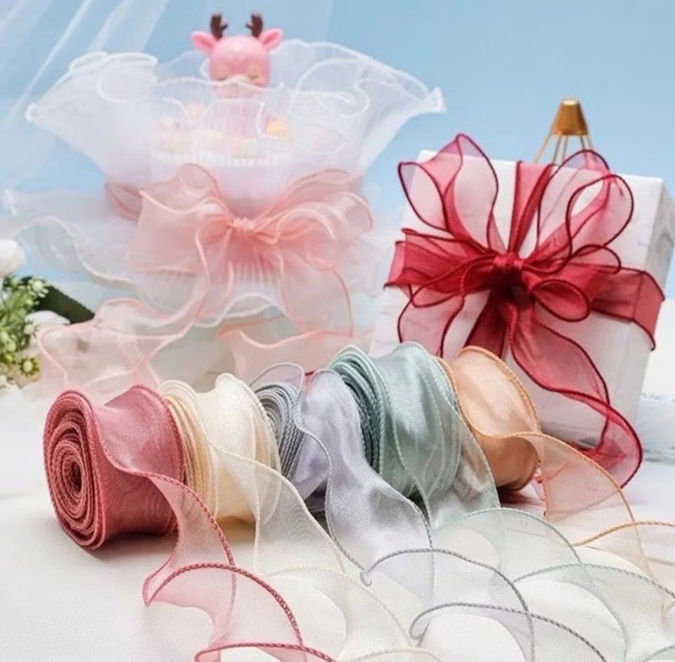 Cuộn ruybang voan thắt nơ 9m (có nhiều màu) Cuộn ruybang voan thắt nơ 9m (có nhiều màu)